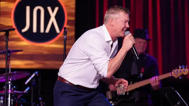 Matt Mauser performing at Campus JAX
